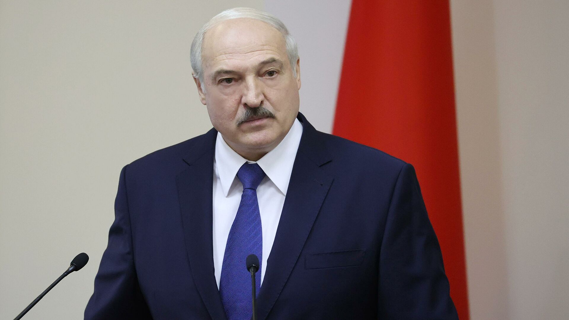 Не желая отказываться от власти, Лукашенко поставил Беларусь на грань распада