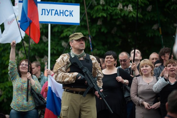 Экс-боевики "ЛНР" хотели легких денег, продавая оружие в Санкт-Петербурге, но были задержаны