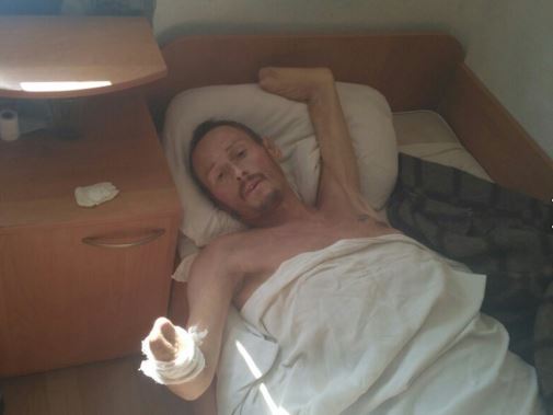 ​Он поверил в “рус***й мир” и поехал на Донбасс: соцсети рассказали об очередном покалеченном и брошенном “отпускнике” в Донецке - кадры