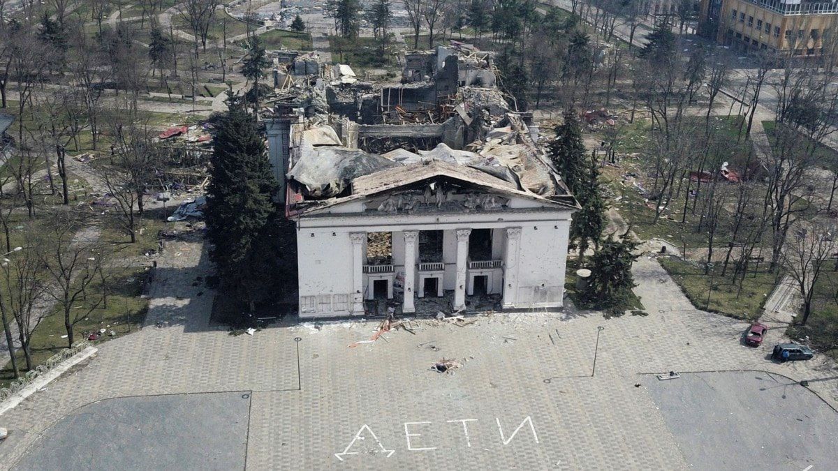 ​ЧП в Белгороде: "Такой бомбой уничтожили драмтеатр в Мариуполе вместе с людьми"
