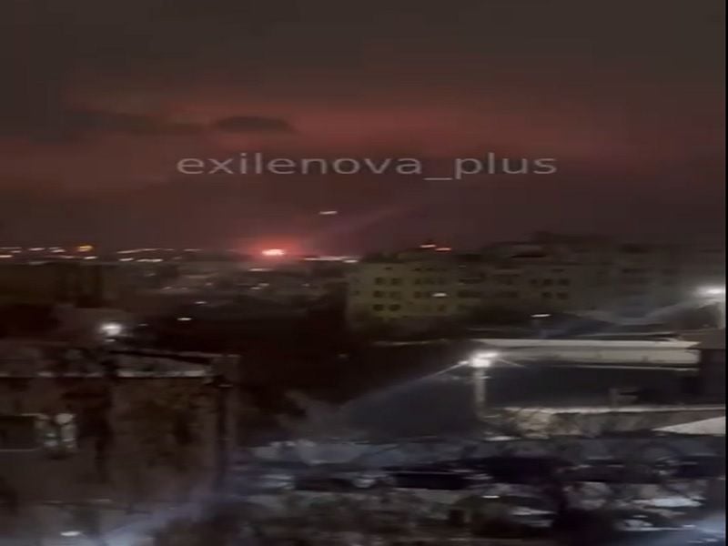 БПЛА ВСУ в восьмой раз за год ударили по Сызранскому НПЗ и оставили россиян без электричества