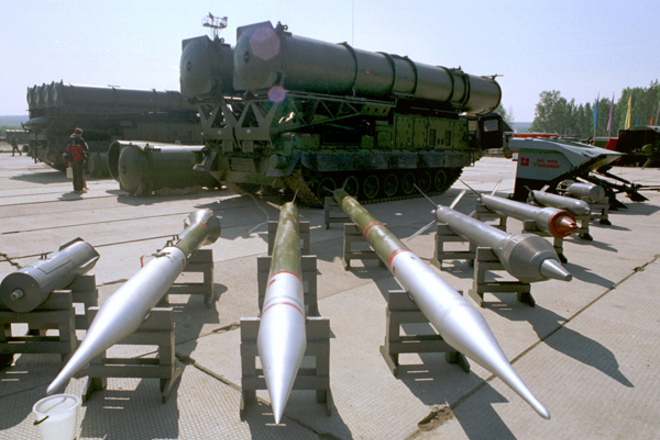 США могут начать поставки летального оружия Украине уже весной, - СМИ