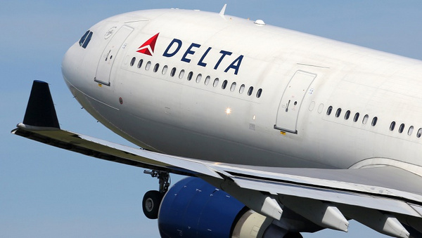 ​В США россиянина погнали взашей с рейса Delta Airlines из-за того, что пассажиры не хотели лететь вместе с оккупантом Крыма