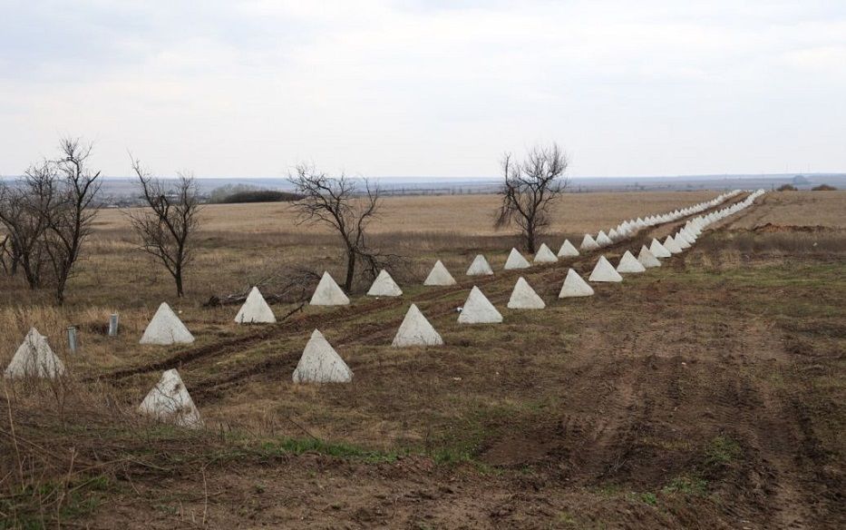 Российские военные в авральном порядке окапываются под Мариуполем, опасаясь наступления ВСУ