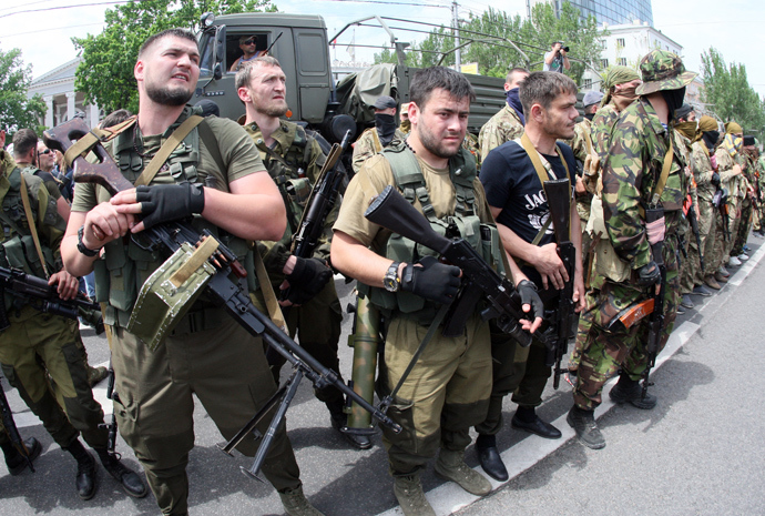 ДНР и ЛНР хотят легализовать свою армию под видом "народной милиции"
