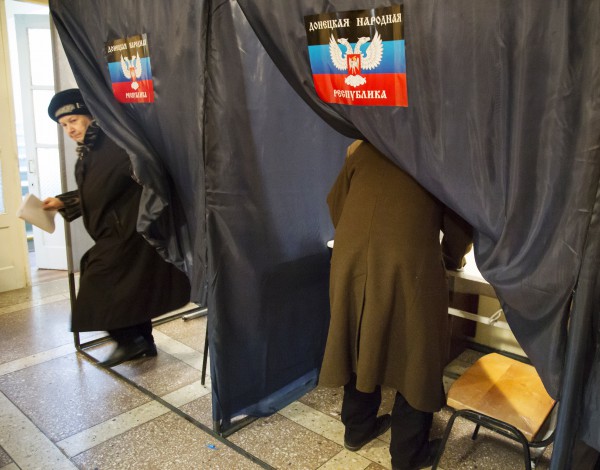 У Путина начали подготовку к выборам в "ЛДНР"