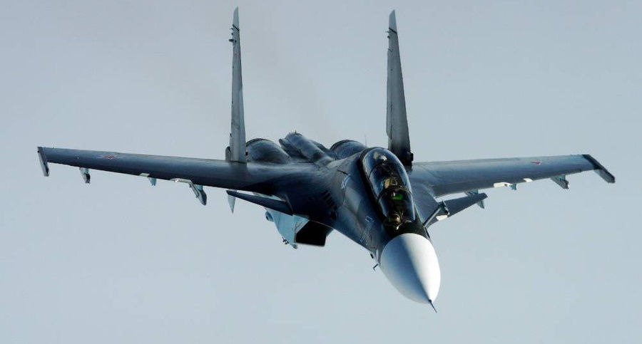 Два летчика ВВС РФ катапультировались в Крыму: самолет "Су-30СМ" стоял на земле