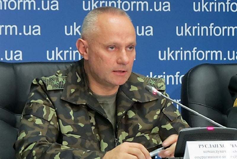 Хомчак неожиданно "заступился" за боевиков: глава Генштаба удивил заявлением о Донбассе