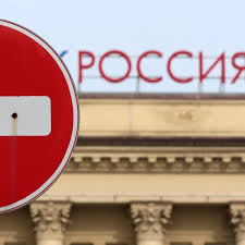 ​Россияне жалуются на падение экономики из-за санкций