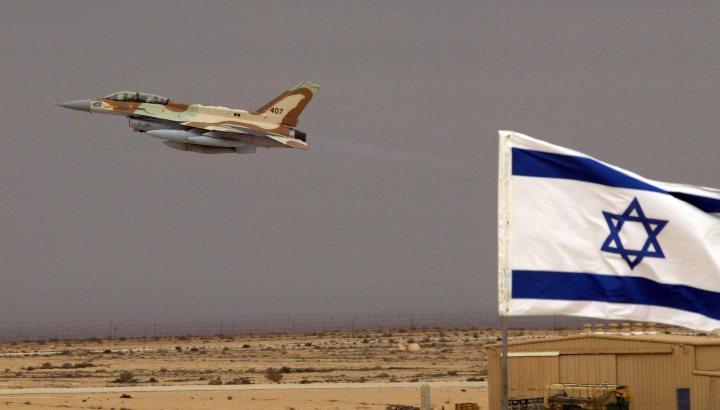 Израиль наносит сокрушающий удар по самолюбию Путина: после удара ВВС Израиля хваленые российские C-300 превратились в обломки