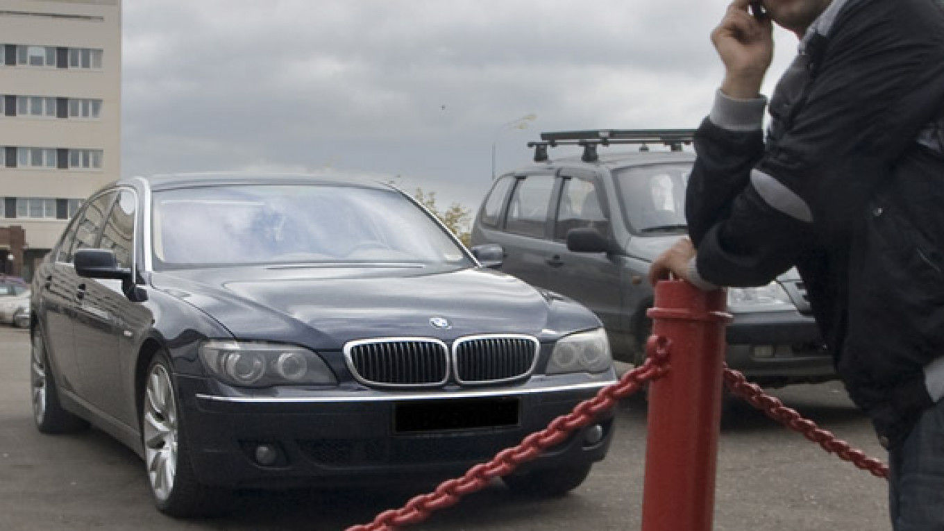 В России начались проблемы с иномарками BMW, Mercedes и Renault, ввезенными по параллельному импорту