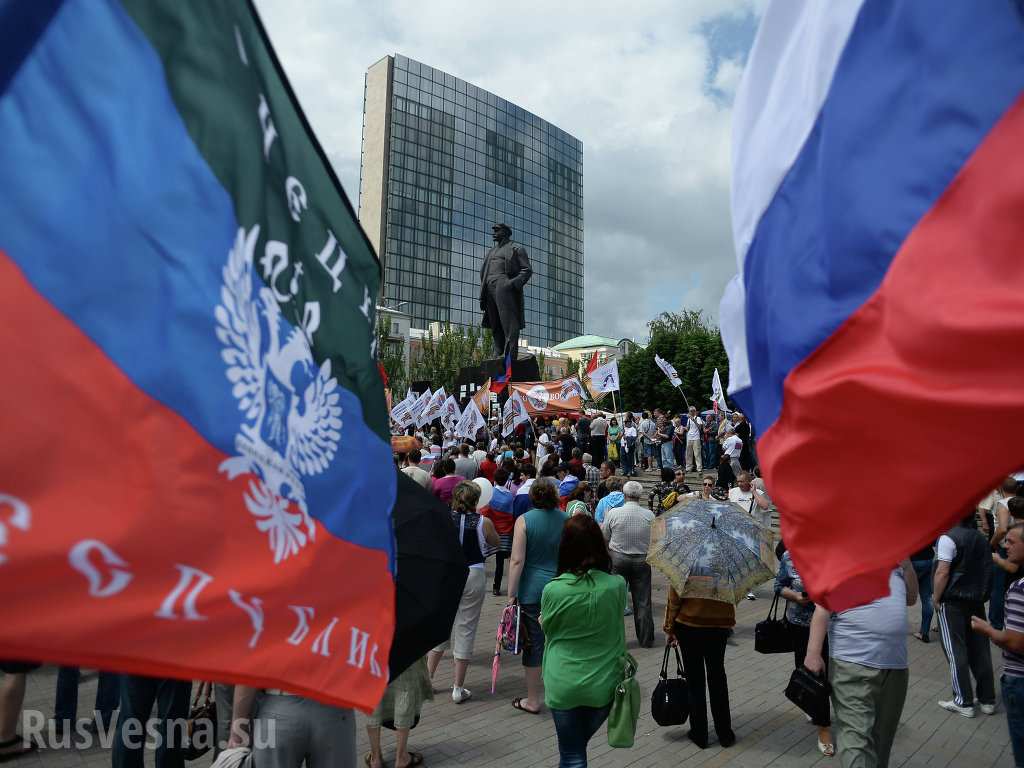 Ходаковский признался, как на самом деле проходил "референдум" на Донбассе: "Под контролем автоматчиков"