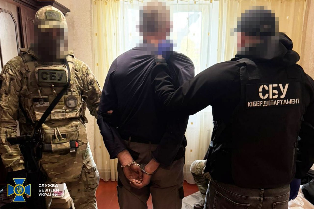 СБУ задержала на Хмельнитчине агента ФСБ: следил за авиацией ВСУ на Западе Украины
