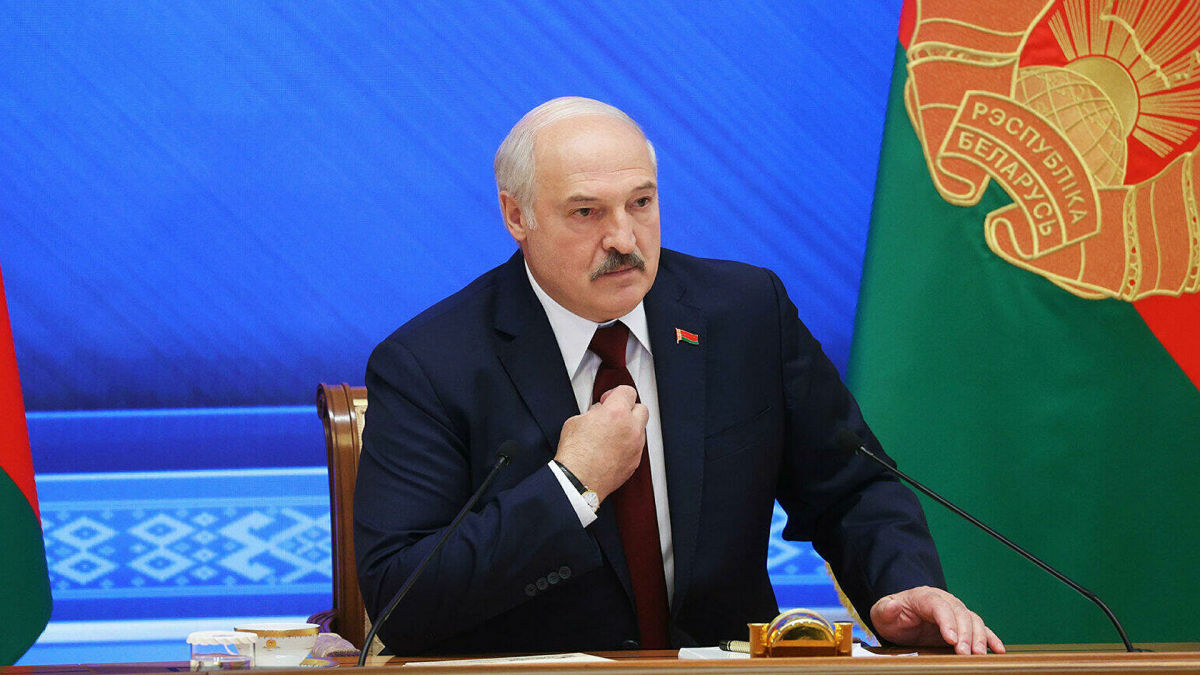 "Вы однажды допрыгаетесь", - Лукашенко угрожает перейти границу с Украиной