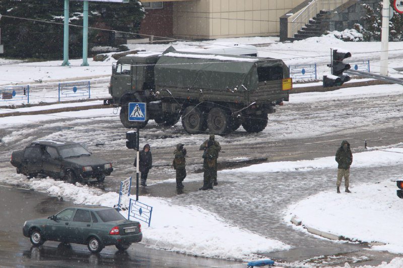Режим главаря "ЛНР" Плотницкого пал: что сейчас происходит в Луганске - кадры