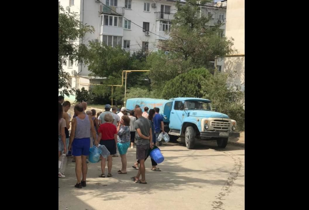 "Это какой-то звиздец", - российский блогер рассказал о новой проблеме с водой в Крыму