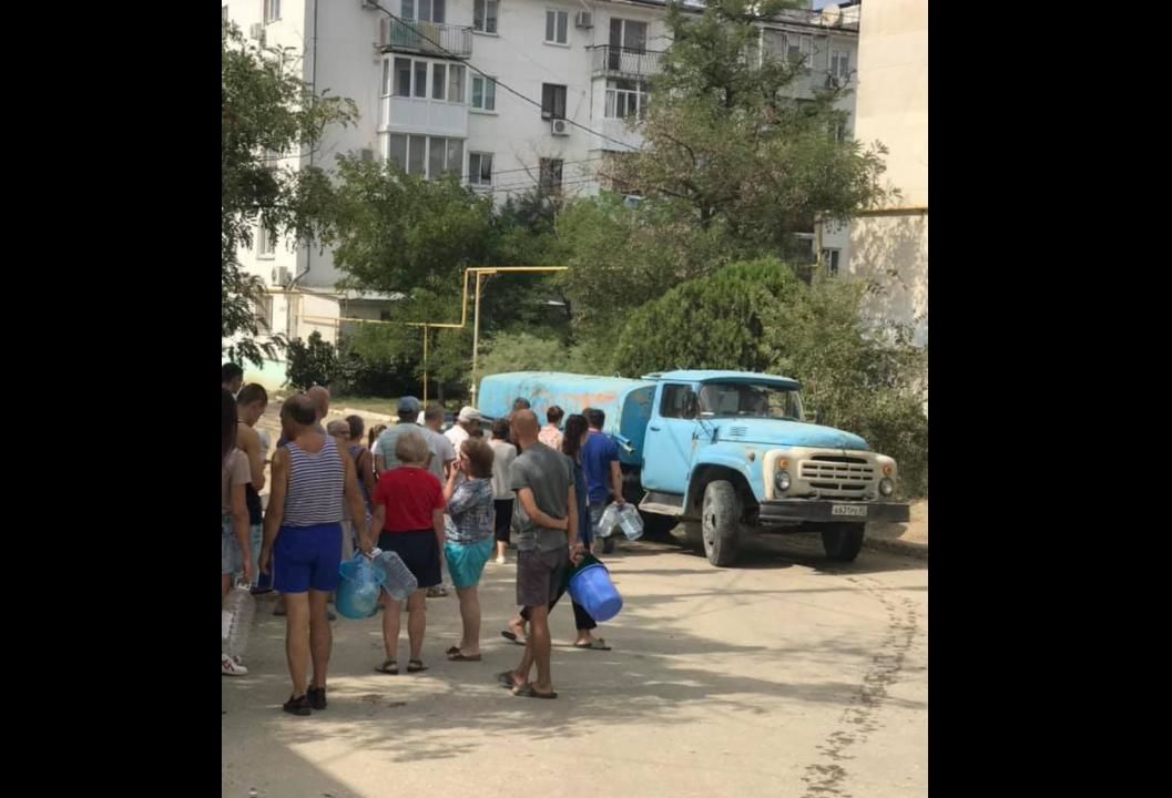 "Это какой-то звиздец", - российский блогер рассказал о новой проблеме с водой в Крыму