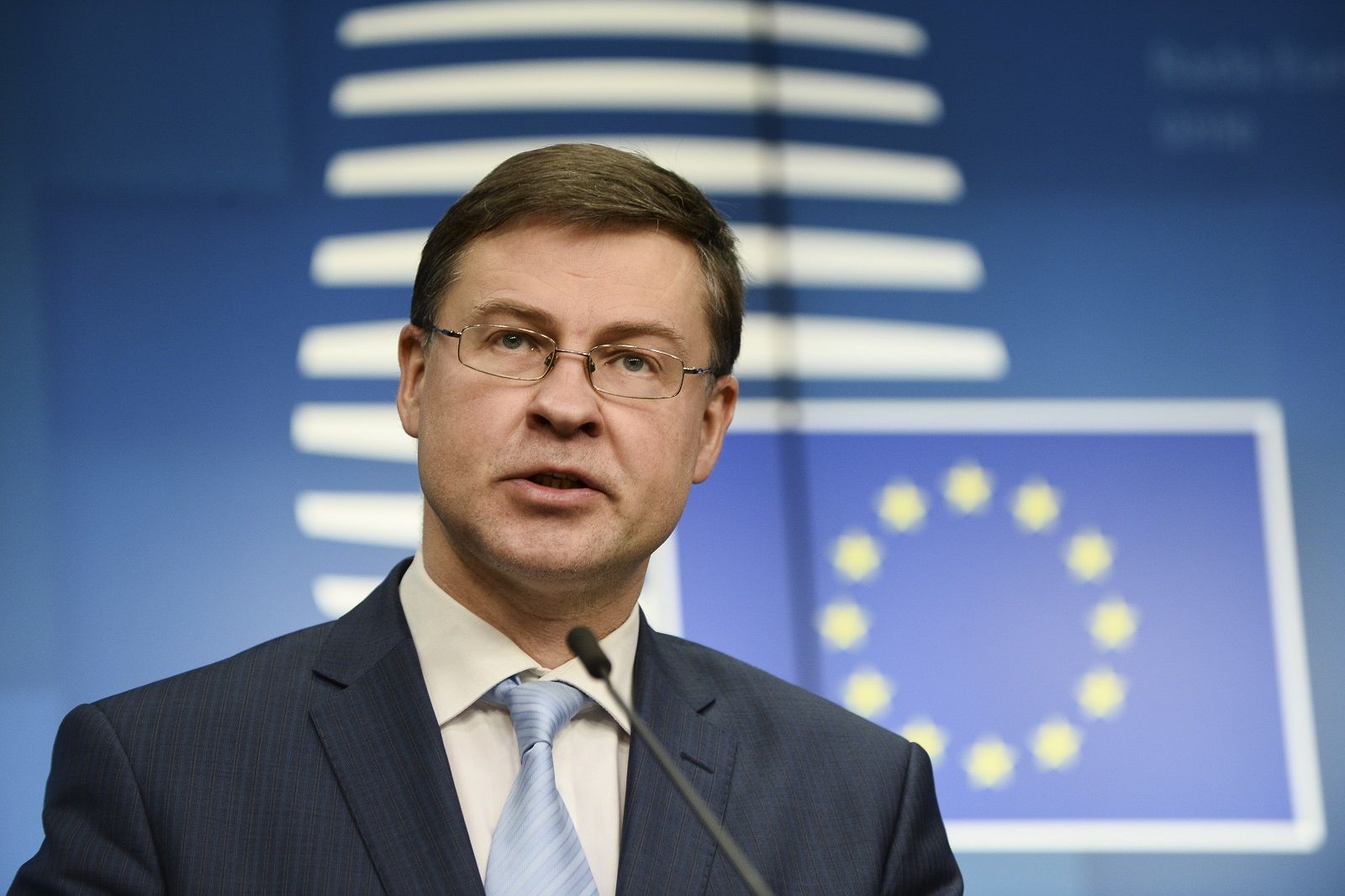 В ЕС назвали сроки получения Украиной первого транша от активов РФ