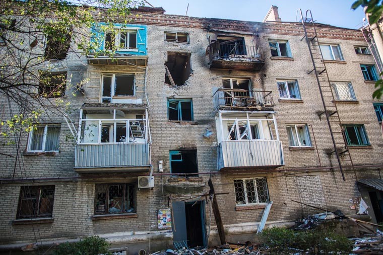 Яценюк: мы не знаем, сколько средств нужно для восстановления Донбасса 