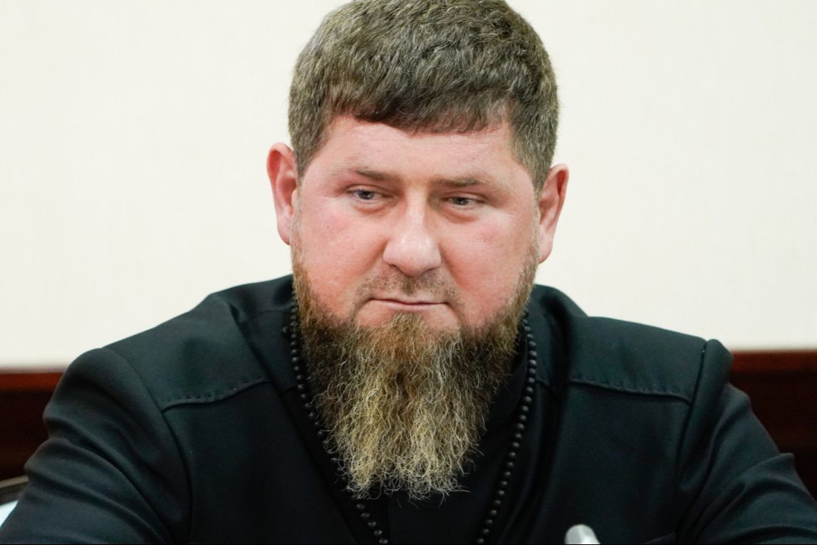 ​Видео с Кадыровым, выпущенное на фоне слухов о его болезни, не убедило Z-каналы: "Консерва"