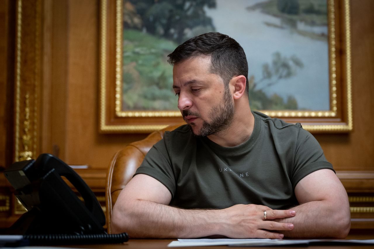 "Должны остановить террор", – Зеленский обсудил с премьером Японии поддержку Украины 