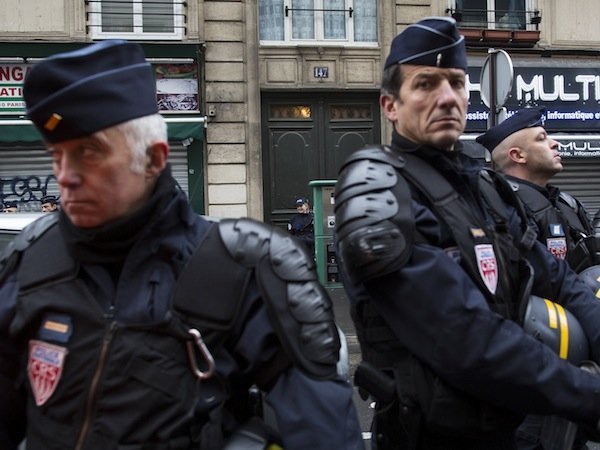 Во Франции арестованы семеро подозреваемых в нападении на редакцию Charlie Hebdo