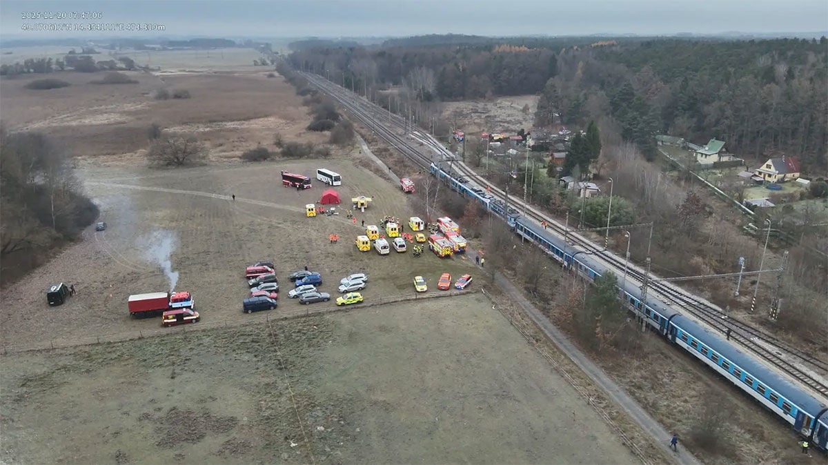 В Чехии столкнулись два пассажирских поезда – много пострадавших, причины выясняются