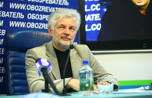 Александр Сергиенко: горячую воду в Киеве отключили из-за долгов, а не ради экономии газа