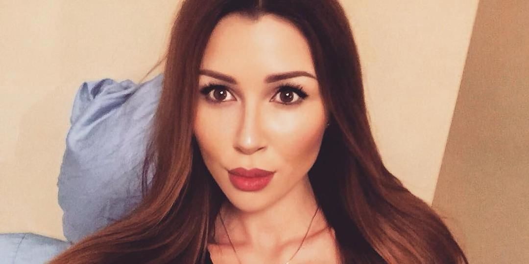 Дочь Заворотнюк ответила "врачам" на фоне последних новостей о болезни матери