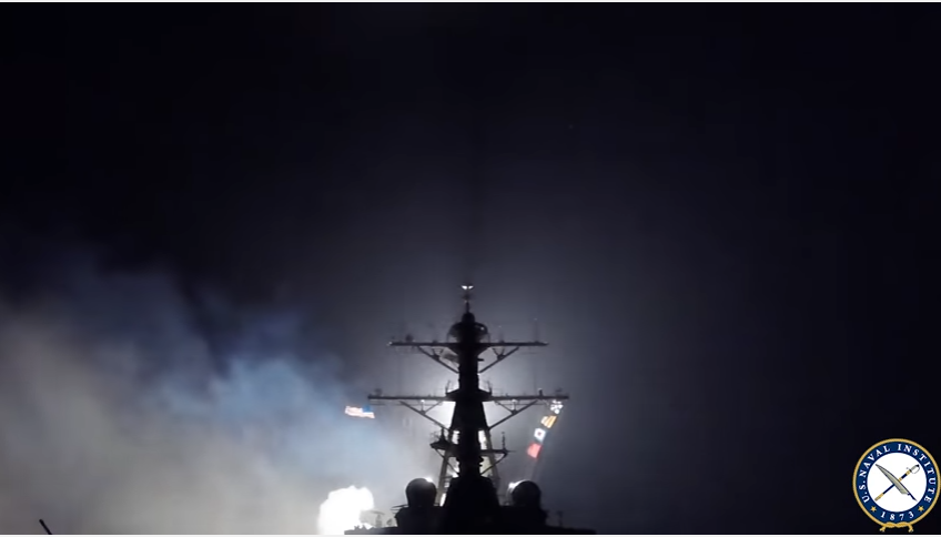 По приказу Трампа ВМС США нанесли по войскам Асада ракетный удар: опубликовано видео мощной атаки