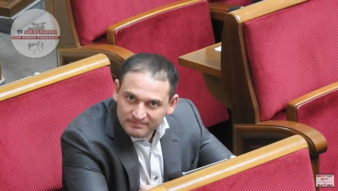 Дмитрий Добкин про свое "наркотическое" поведение в Раде: "Не пью, не колюсь, веду здоровый образ жизни, дергался из-за проблем со здоровьем"
