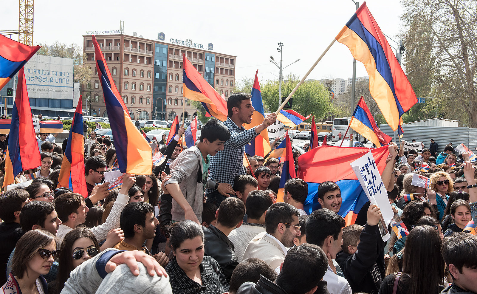 Армения вновь без премьер-министра: назначенный на должность Карапетян ушел в отставку
