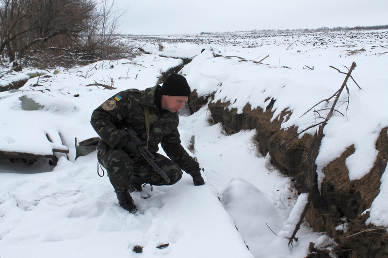Ушел в "самоволку" и замерз насмерть: в Луганской области обнаружили тело замерзшего украинского солдата