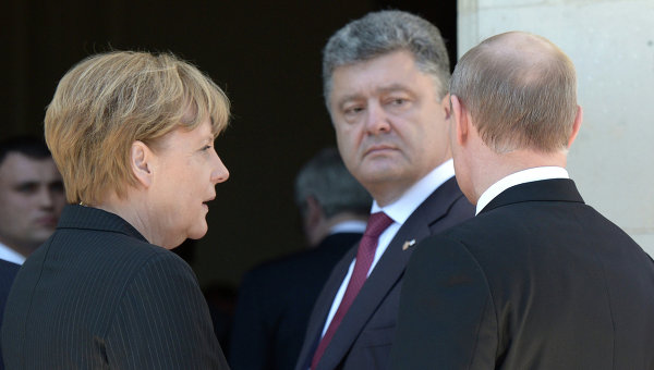 Меркель рассказала Порошенко о последнем разговоре с Путиным о Донбассе