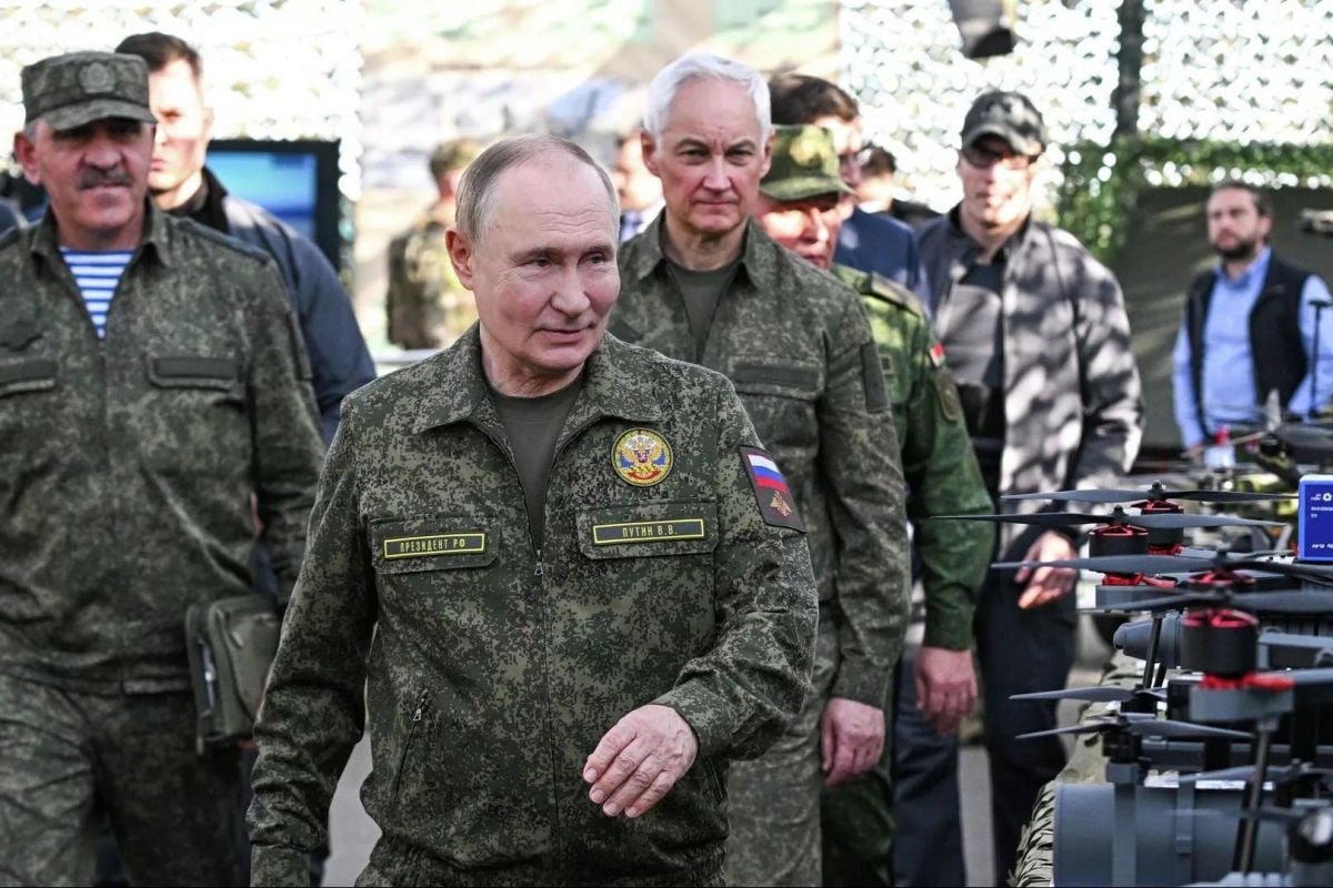 Армия РФ снова растет: Путин в четвертый раз за год увеличил ее численность