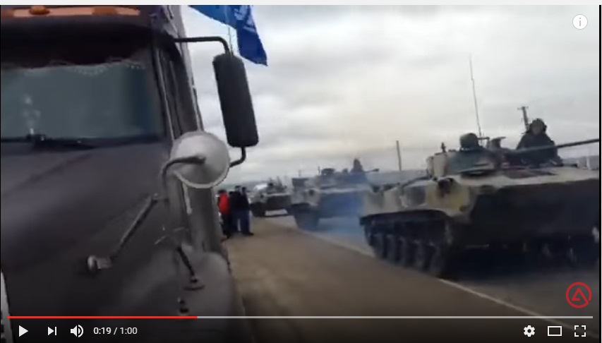 Акцию протеста дальнобойщиков в Ставрополе готовятся разгонят БТРами: опубликованные кадры просто шокируют, на протестующих направили десятки военных машин 