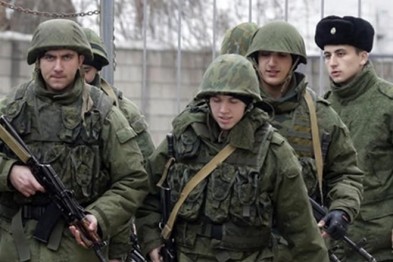 В Мариуполе задержали украинских военных, которые угрожали водителям оружием