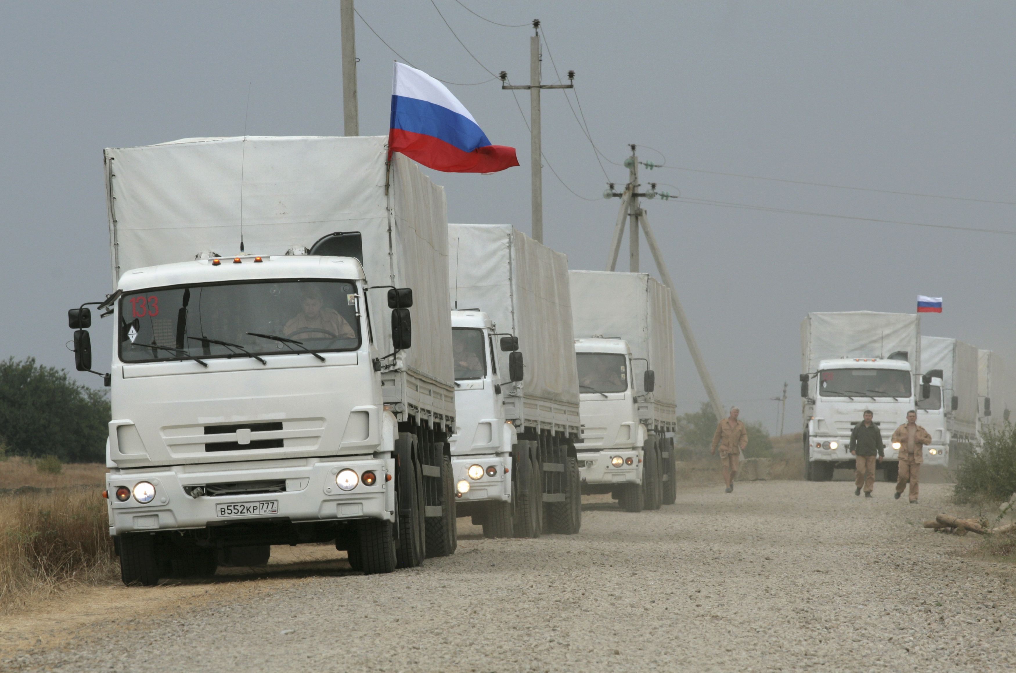 Колонна с гуманитарной помощью для Донбасса взорвалась на трассе под Ставрополем