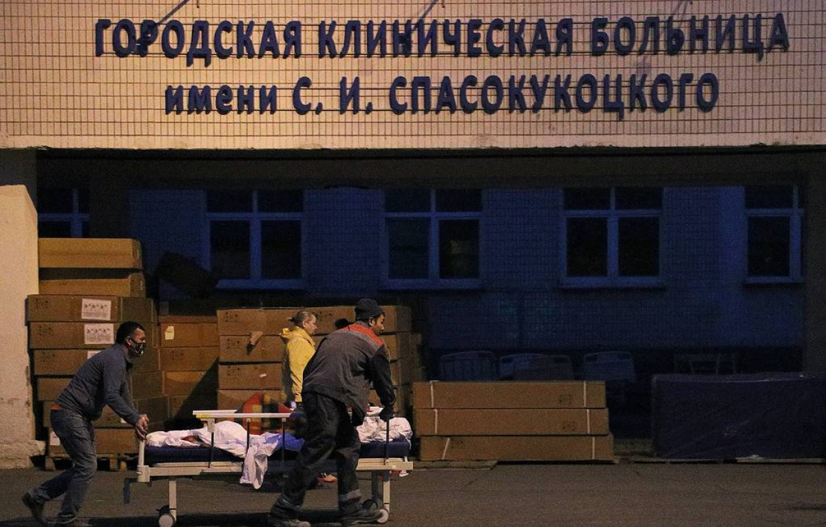 Пожар в московской больнице для инфицированных COVID-19: есть погибшие