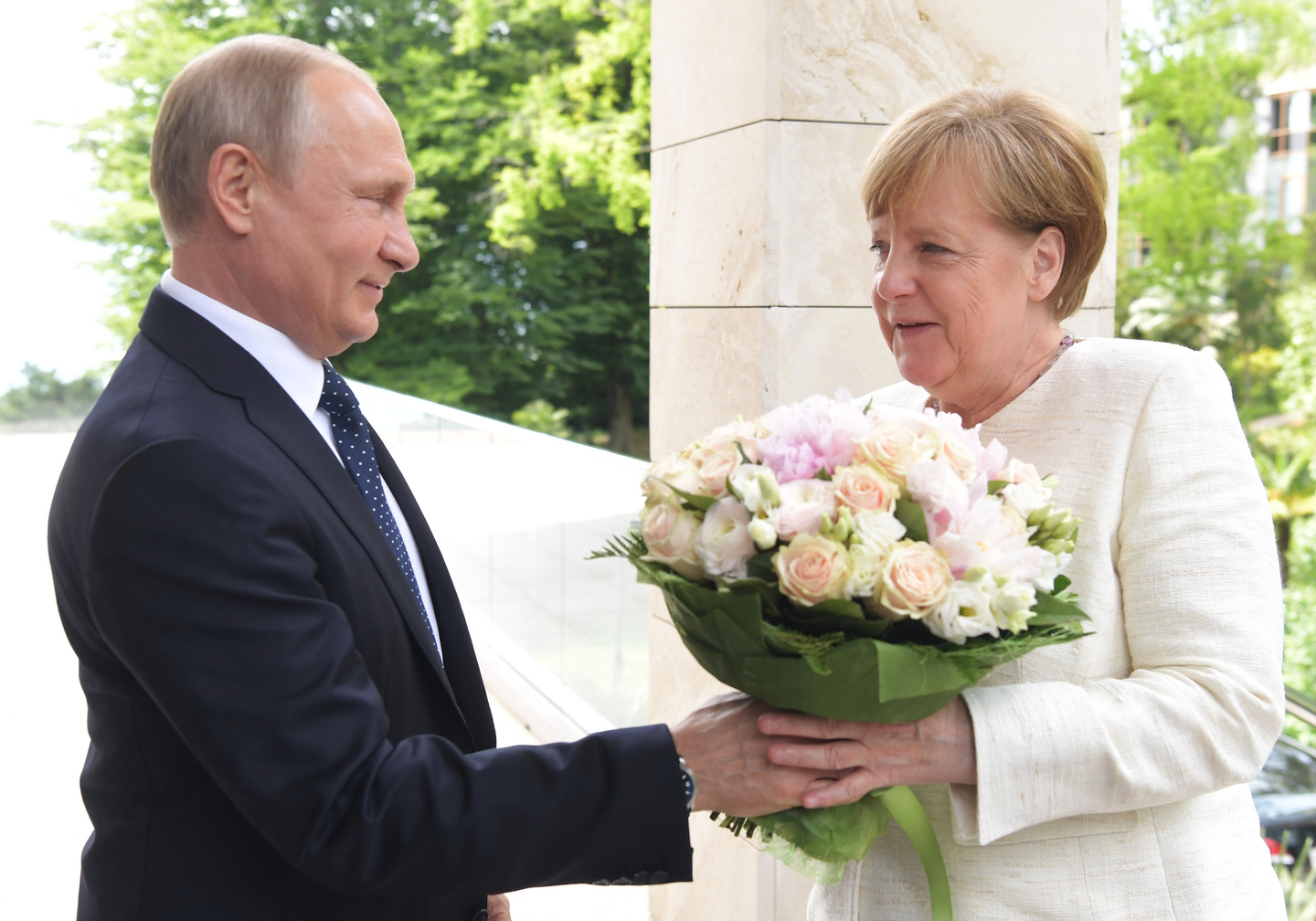 Путин едет к Меркель - стали известны детали неожиданной встречи