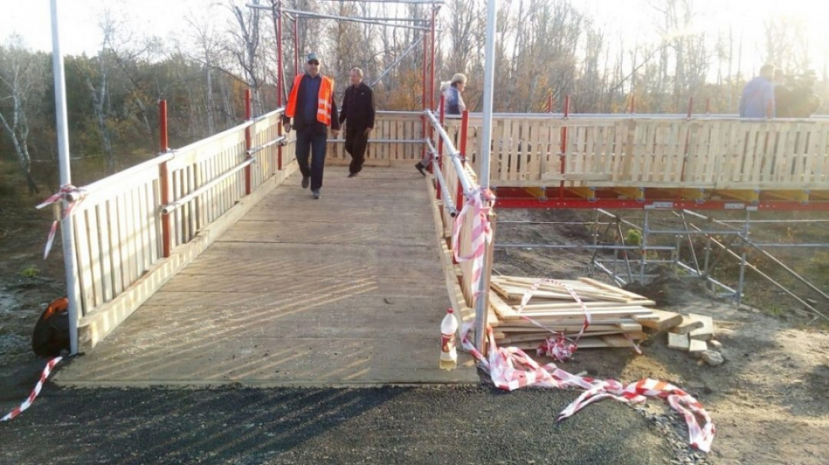 Что происходит в Станице Луганской возле отремонтированного моста