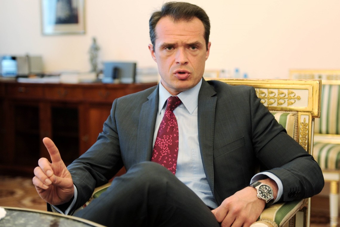 Руководитель "Укравтодора" получил 900 процентов надбавок к заработной плате