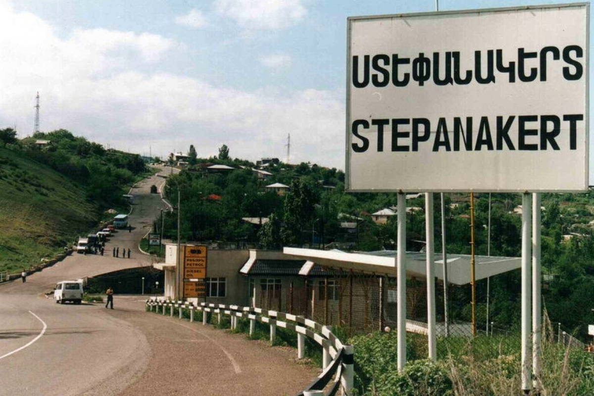 ​Война в Карабахе: росСМИ пишут об авианалете на Степанакерт, гремят взрывы, включена воздушная тревога