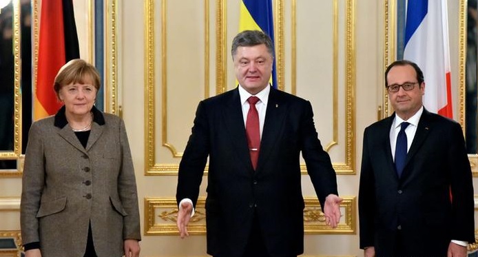 Путин опасается освобождения оккупированных территорий украинской армией, поэтому просит Меркель и Олланда повлиять на Порошенко