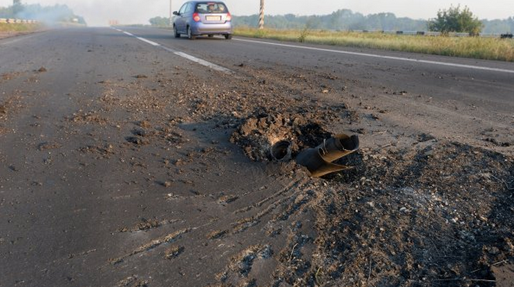 ДНР: Украинские войска нанесли авиаудары по Иловайску и Харцизску