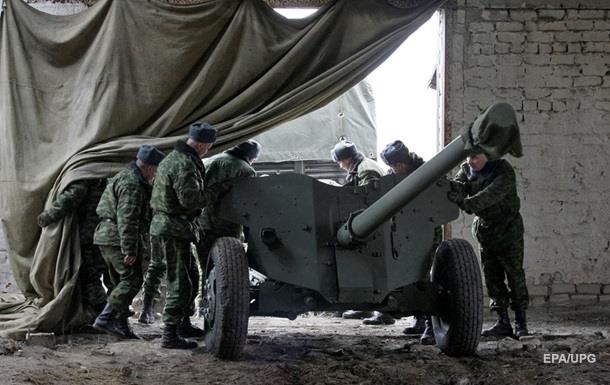 В Минске названа дата, до которой обе стороны конфликта на Донбассе обязуются отвести тяжелое вооружение