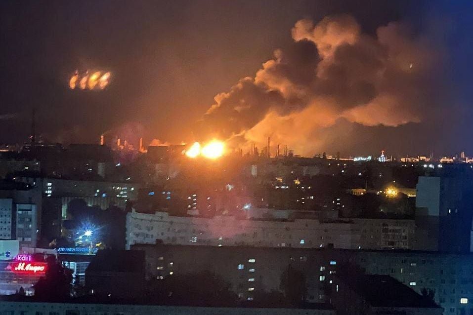 Удар по тылам: после атаки ВСУ в Волгограде остановлен НПЗ ЛУКОЙЛа