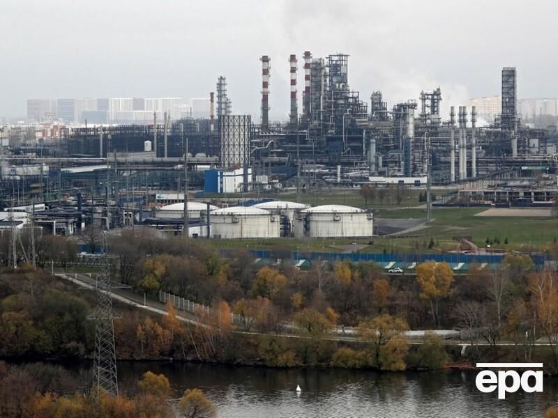 После ударов ВСУ по крупным НПЗ Россия потеряла миллион тонн экспорта нефтепродуктов – Reuters