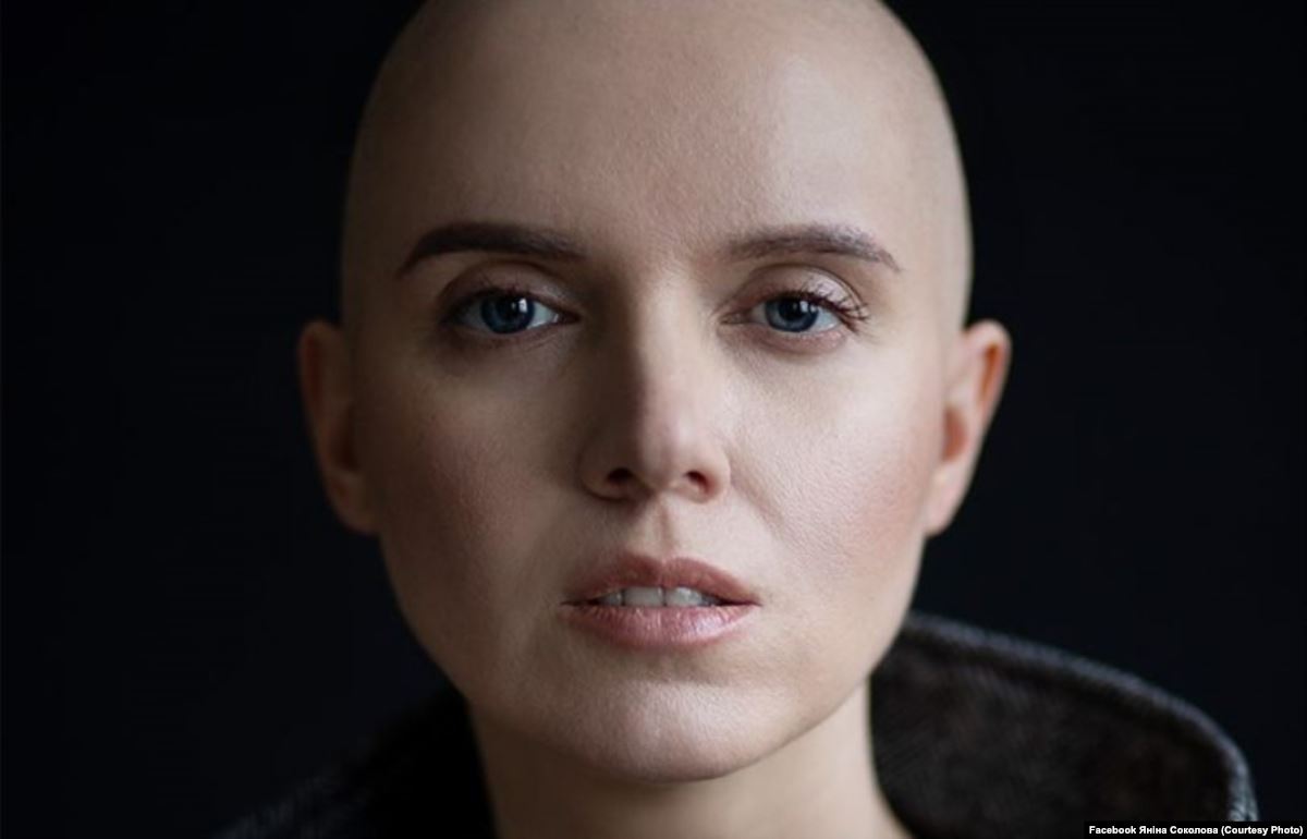 "Я плачу", - Янина Соколова, поборовшая рак, сражена поступком ветерана АТО Рыжова - сильные кадры