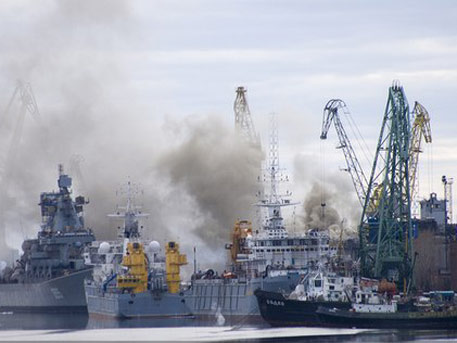 Видео пожара на атомной подлодке "Орел" в Северодвинске
